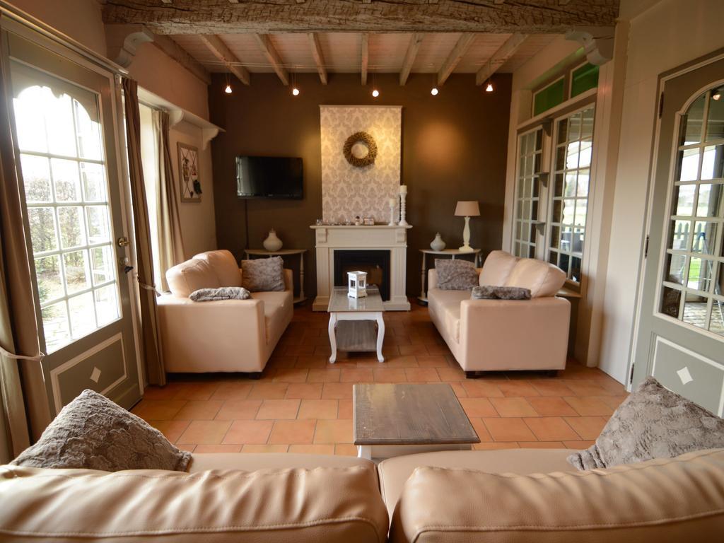 Charming Holiday Home In Zele Near The Forest Экстерьер фото